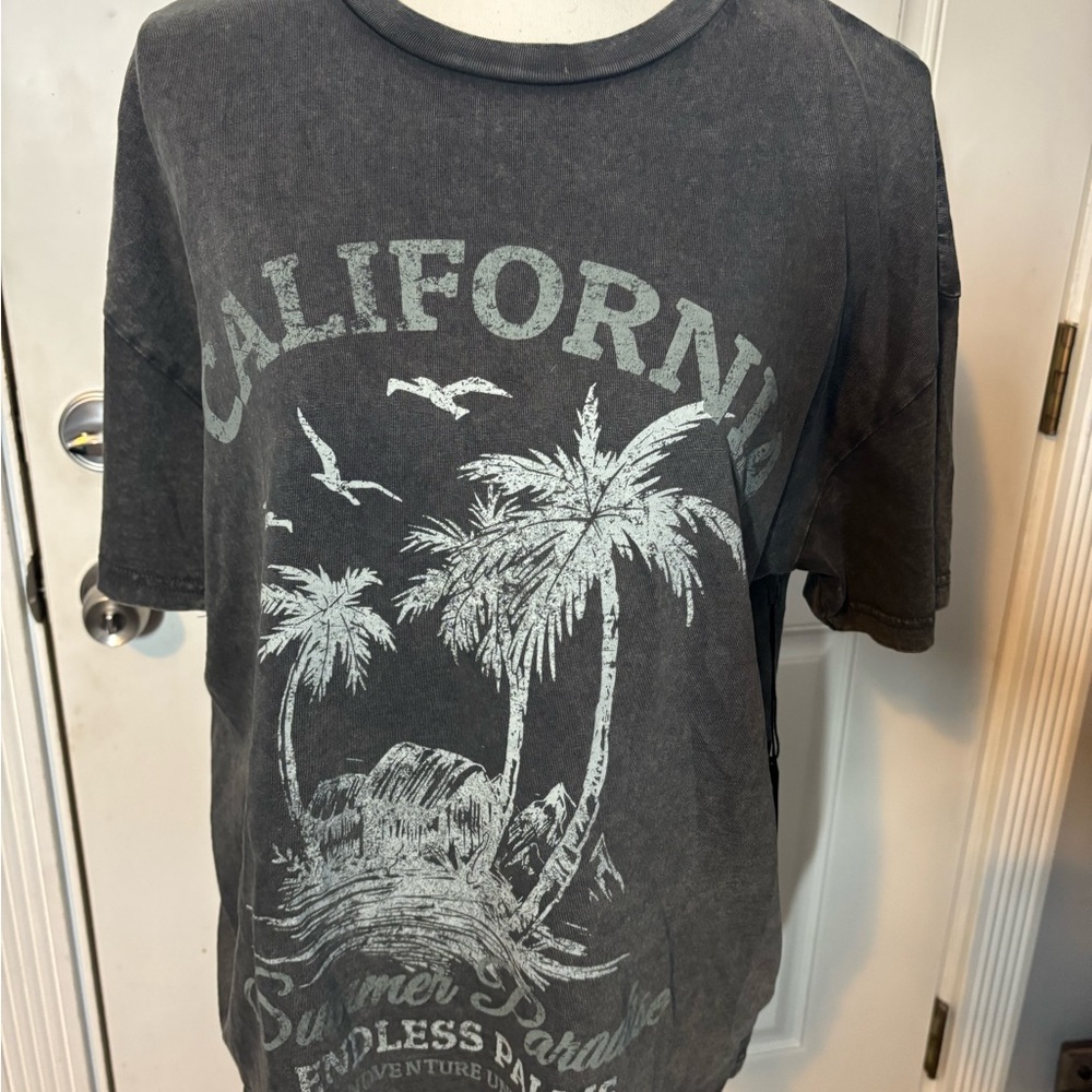 California Forever 21 Summer Paradise Endless Palms T-Shirt - NEW With Tags